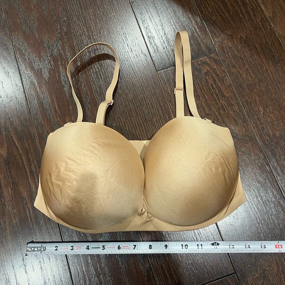 SKIMS Ultimate Strapless Push-Up Bra Clay Size 38DDD NEW